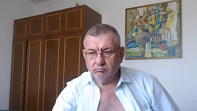 machomale3 Adlı Modelin Canlı XXX Sohbeti