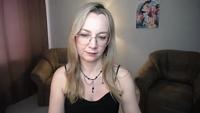 Онлайн чат XXX Ava_Elior