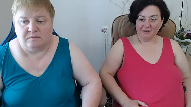 XXX chat uživo modela Lindy-Jeanie