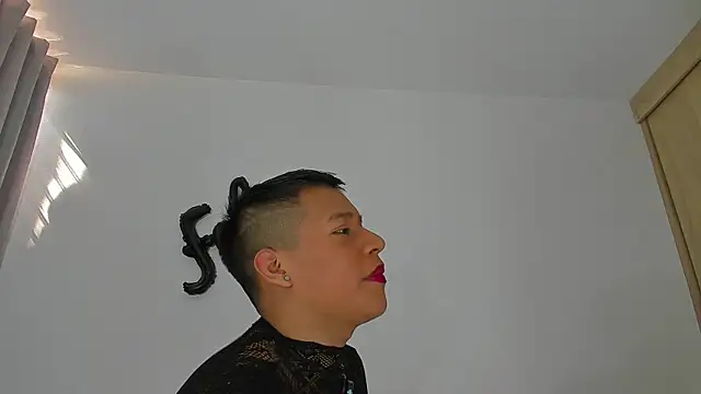 Austin_Bitch: онлайн-секс-чат