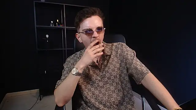 Онлайн чат XXX FelixStarkk