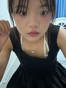 XXX chat uživo modela ela_sisi