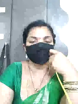 XXX chat uživo modela Leela_555
