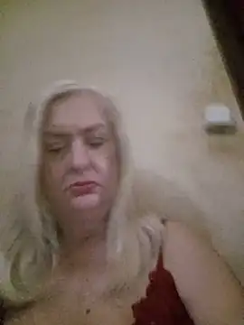 XXX chat uživo modela Julia20X