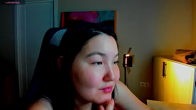 XXX chat uživo modela CamilaMartiez
