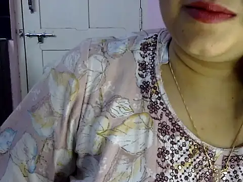 XXX chat uživo modela Cute_Aliyaa