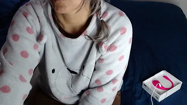 Chat +18 de Chantal_hott ao vivo