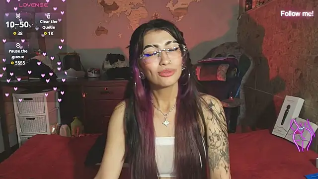 Czat XXX na żywo – mia_devine_