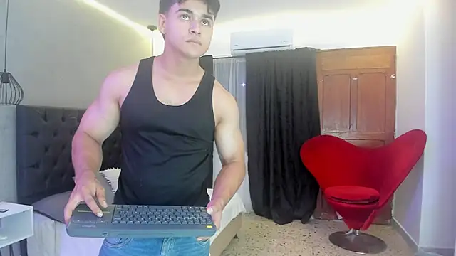 XXX chat uživo modela Charlie___Musk