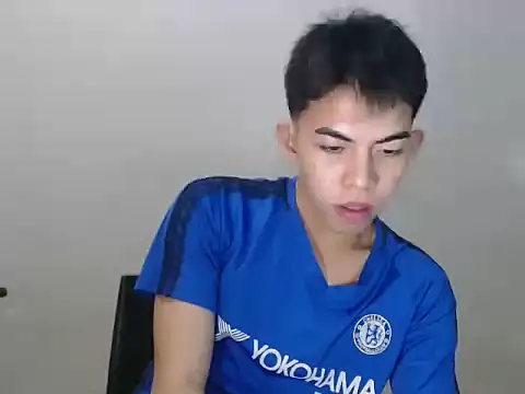 Chat +18 de Urhotsilverboy ao vivo