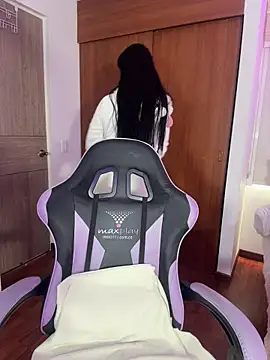 ArianaReynoldss লাইভ XXX চ্যাট
