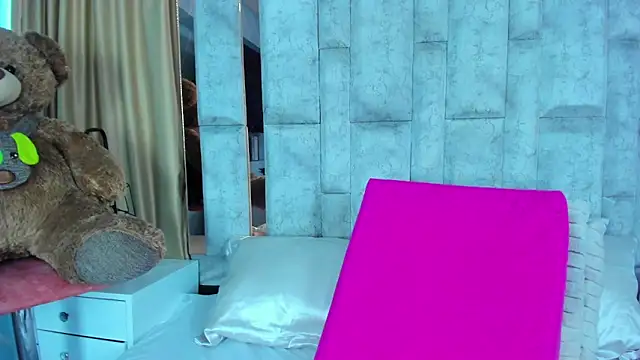 Chat +18 de amy_noa ao vivo