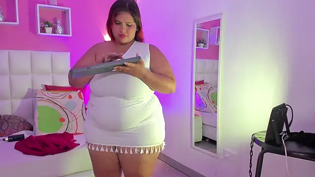 Alanna_hot3 élő XXX-chatje