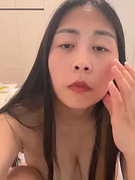 zzdd999's Live XXX Chat
