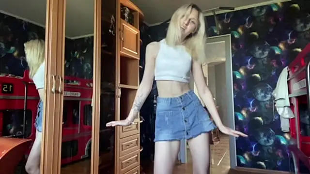 Chat +18 de Nelly_Gilbert ao vivo