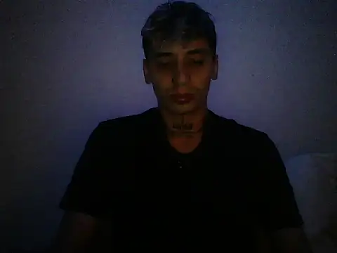 Chat XXX en directo de alejo_greyx