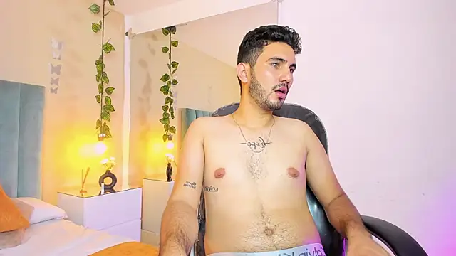Онлайн чат XXX NOAH_SIN_