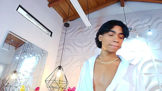 AlanCutee Chat XXX live