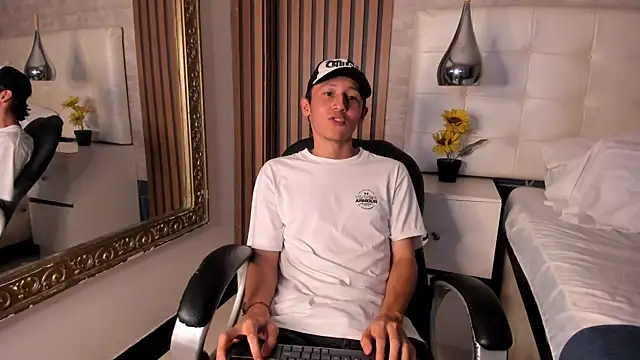LeoRydeer Chat XXX in diretta