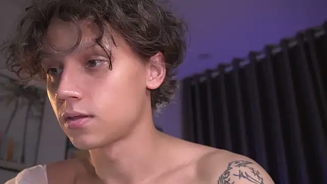 Nicky_neal's Live XXX Chat