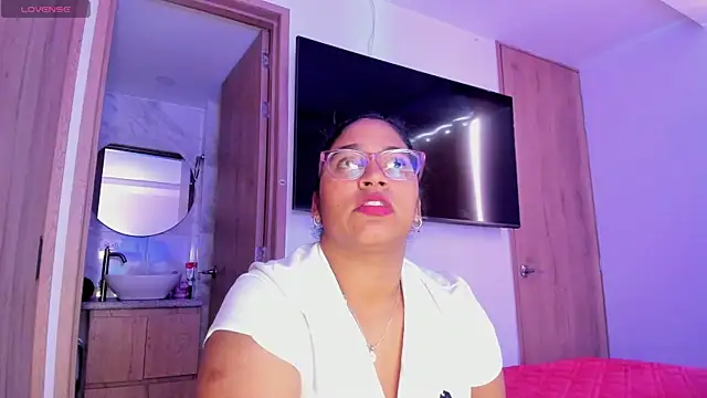 XXX chat uživo modela iriss_25