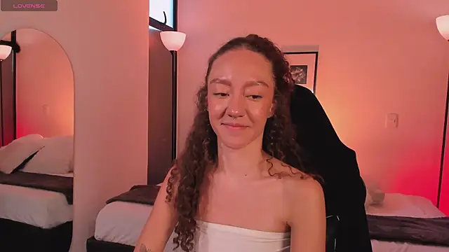 XXX chat uživo modela ChloeMoreti