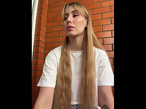 plugmyHDMI Chat XXX in diretta