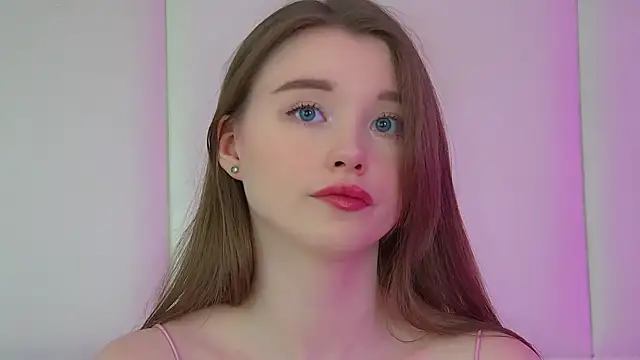 XXX chat uživo modela KeiraAsti