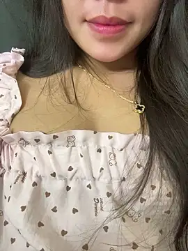 Bella_7777's Live XXX Chat