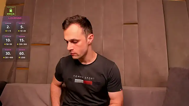 XXX chat uživo modela BrandonNorris