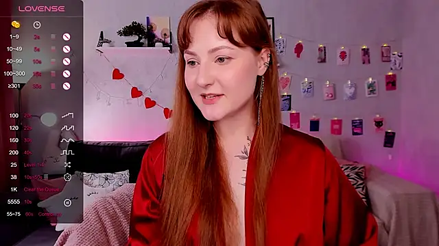 XXX chat uživo modela velvet_cherry_