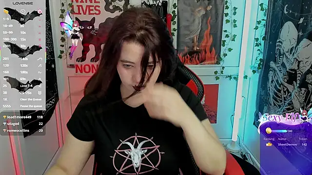 XXX chat uživo modela PurpleRune