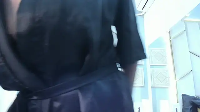 Chat +18 de KarinaaCoxx ao vivo
