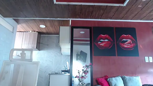 Chatroom XXX en direct de allifit01