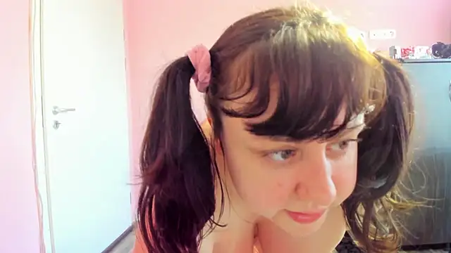 XXX chat uživo modela HotSweetAngel