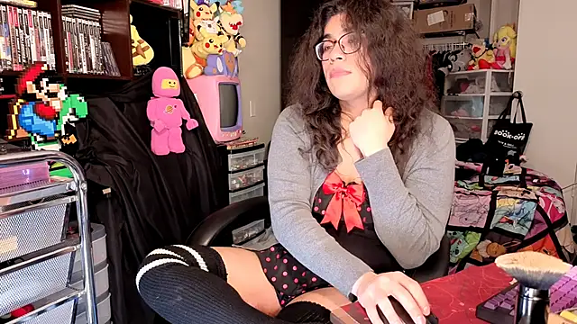 XXX chat uživo modela ShinyCherub