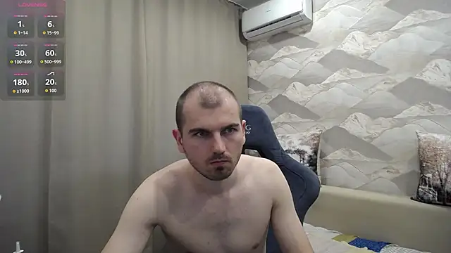 XXX chat uživo modela SerzhKorol1