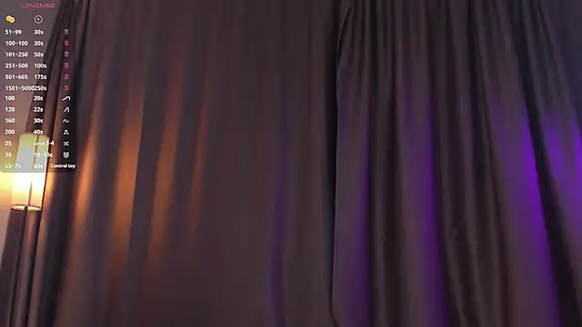 NovaOliphant's Live XXX Chat