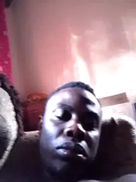 XXX chat uživo modela mwanzighe