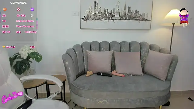July_Adams XXX чат на живо