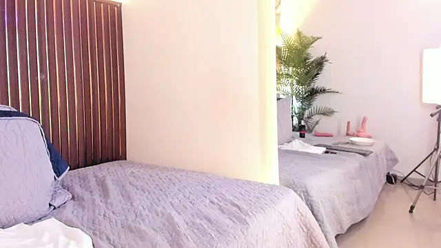 XXX chat uživo modela HoneyMilf_