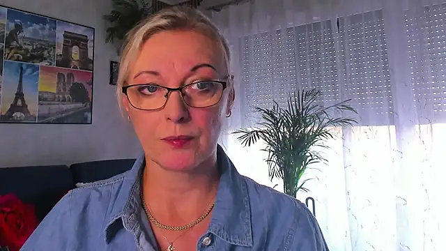XXX chat uživo modela vanessa_chat