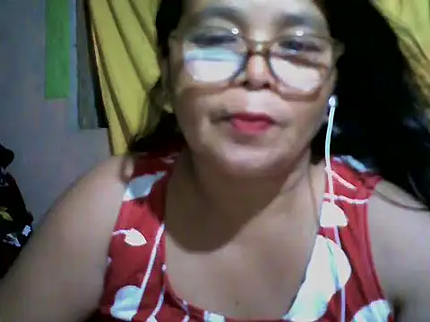 XXX chat uživo modela Flowerblossom123