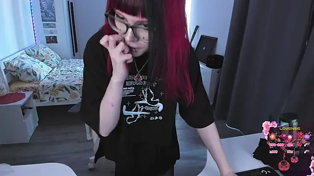 Chatroom XXX en direct de Yumi_Youkai