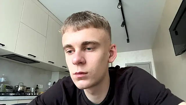 SoloFuryn Live XXX chat