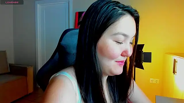 XXX chat uživo modela CamilaMartiez