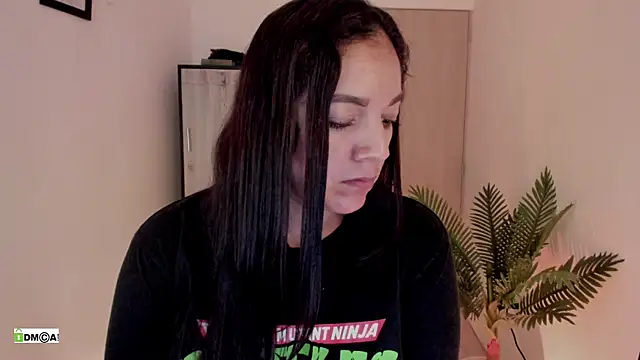 XXX chat uživo modela urcute_kitten