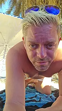 Trucker_Hunter Show in webcam