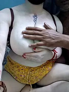 Indian_Coupl3 – Naživo XXX chat