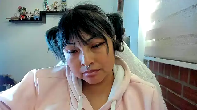Živý XXX chat Shaddycute_
